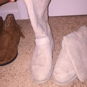 Uggs size 6.5